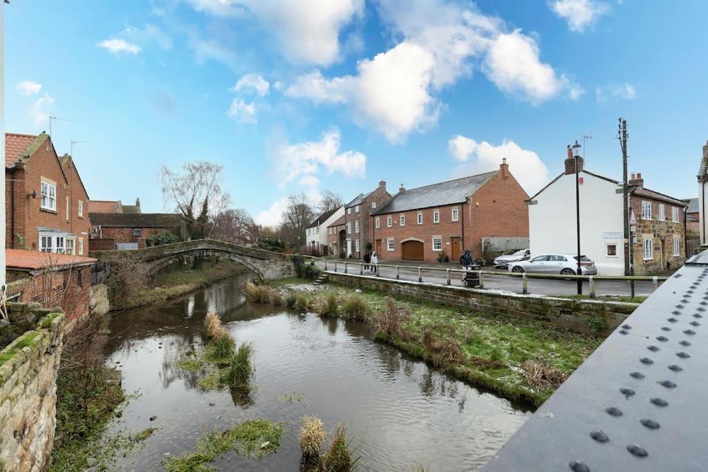 In The Heart Of It! Villa Stokesley Buitenkant foto